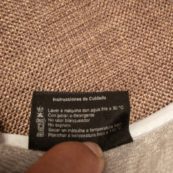 Sun visor - white stretchy cloth material - Picture 4 of 4